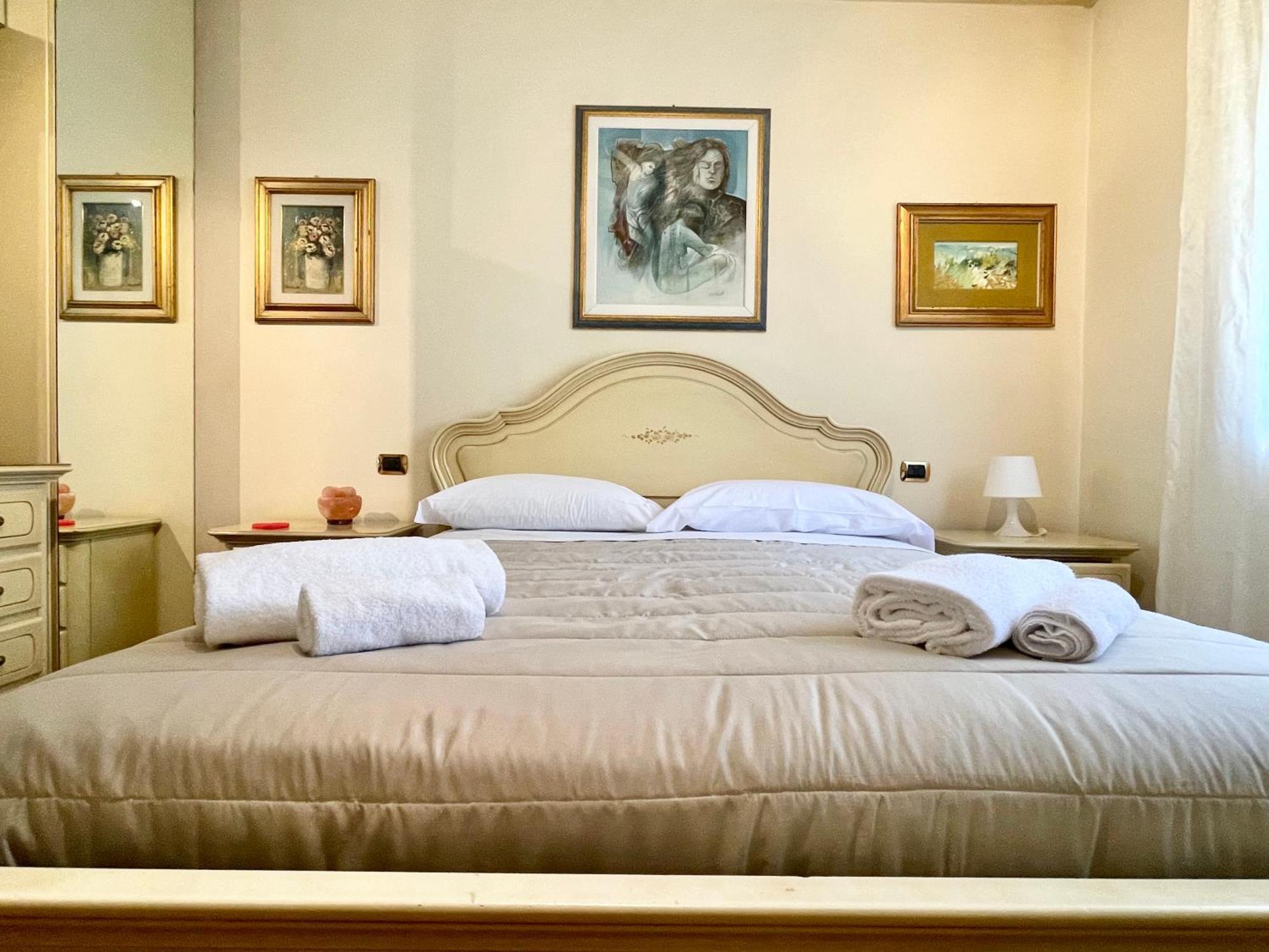 Appartamento Grande Casa Per 4 - Fra Mare E Collina Cattolica